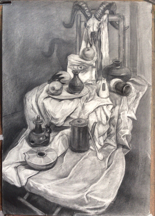 半开静物素描，便宜出售了