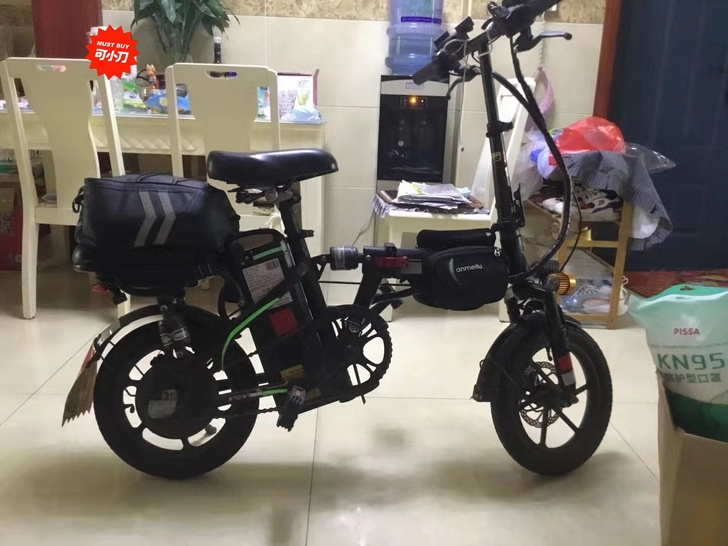出手代驾折叠车一辆，八成新，品牌型号：因格...