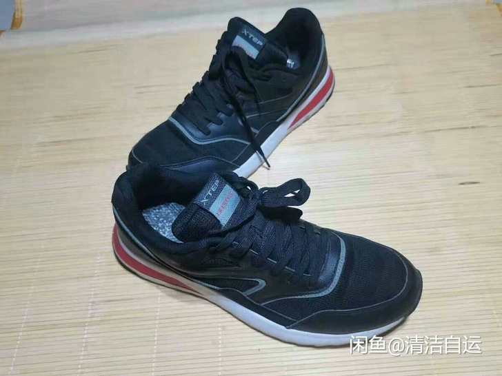 42码特步运动鞋 新款   鞋子八九新，，...