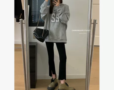 蔡妞妞 黑色微喇牛仔裤初秋女深色修身百搭设...
