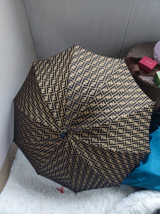 FENDI中古老花伞 晴雨伞 遮阳伞  直...