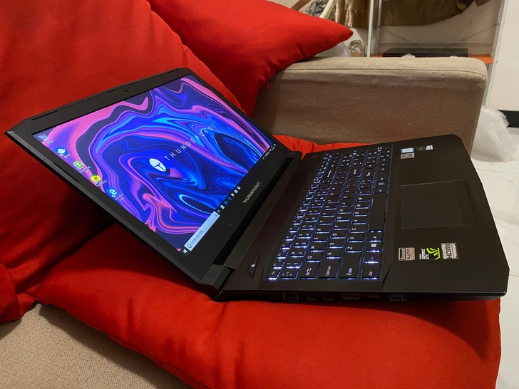 雷神911SE 七代i7 1050独显游戏本