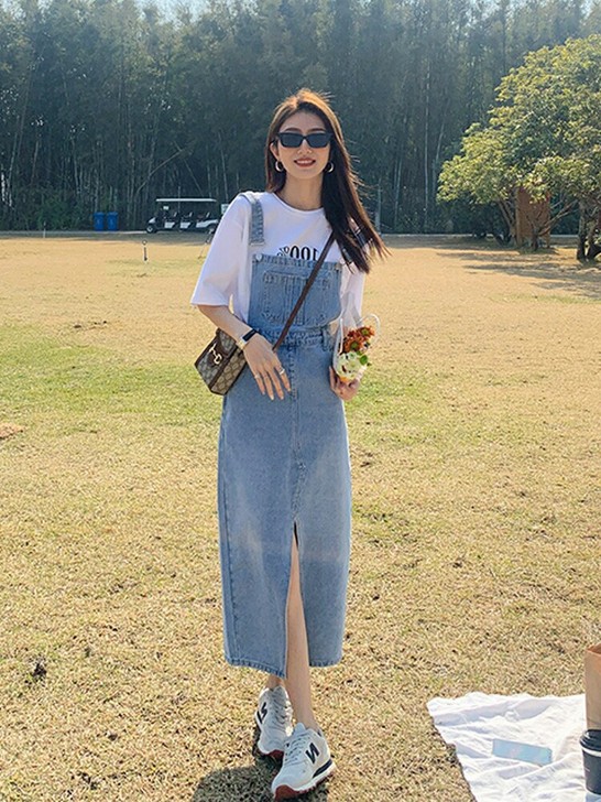 牛仔背带裙女夏2021新款宽松显瘦中长款复...