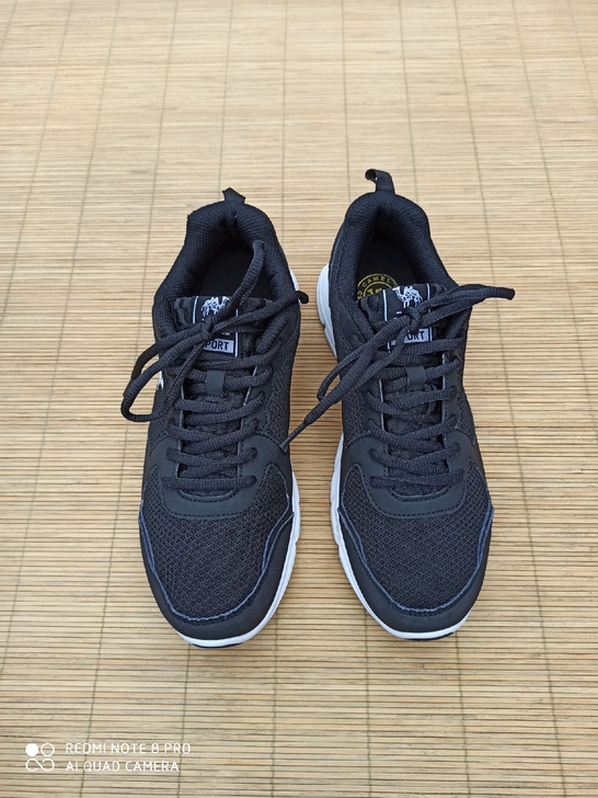 41码骆驼运动鞋