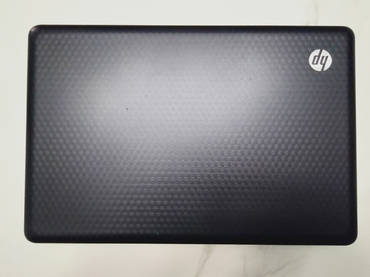 惠普笔记本，未维修过，使用正常，有刻录光驱...