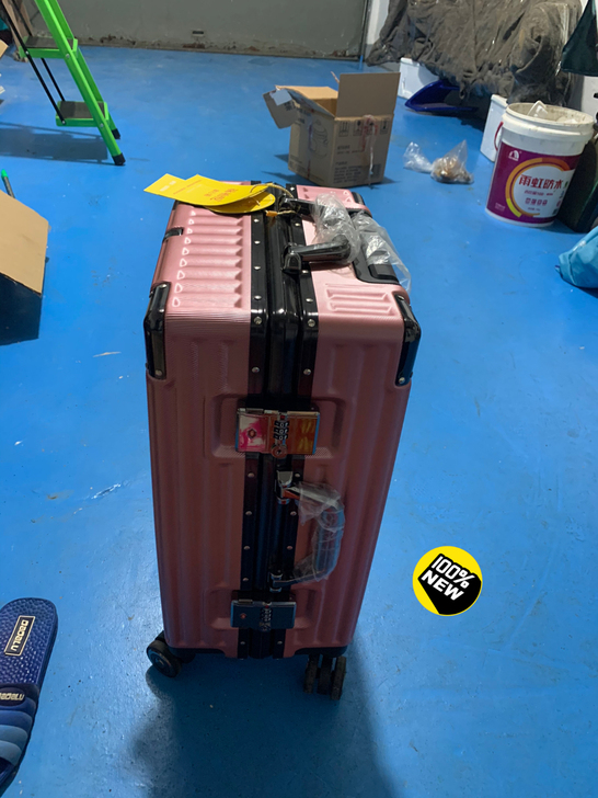 行李箱 旅行箱 登机箱 全新 未拆封 实体...