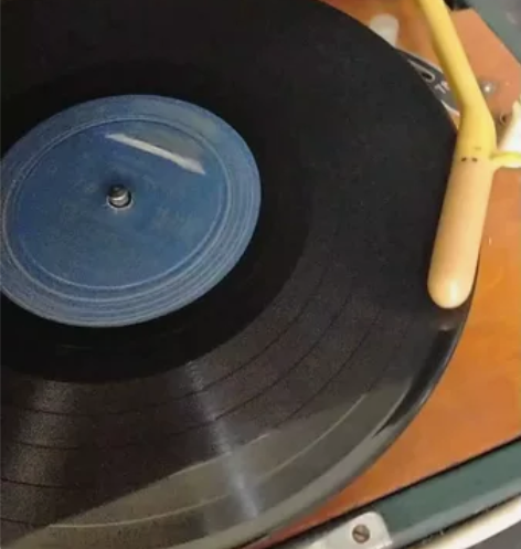 歌乐唱片，早年海外10吋黑胶密纹唱片，放唱...