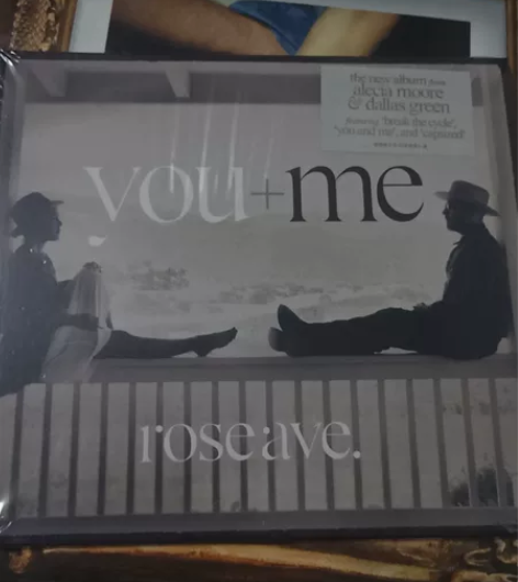 you+me,一张原版专辑。全新未拆封,美...