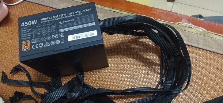 酷冷至尊450w电源