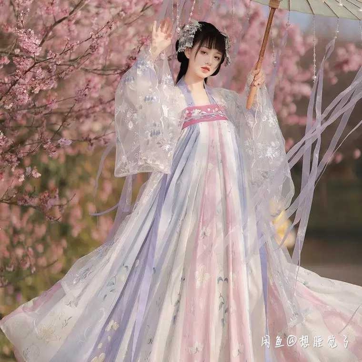 买汉服送lo裙153买一送一爽快的包邮，3...