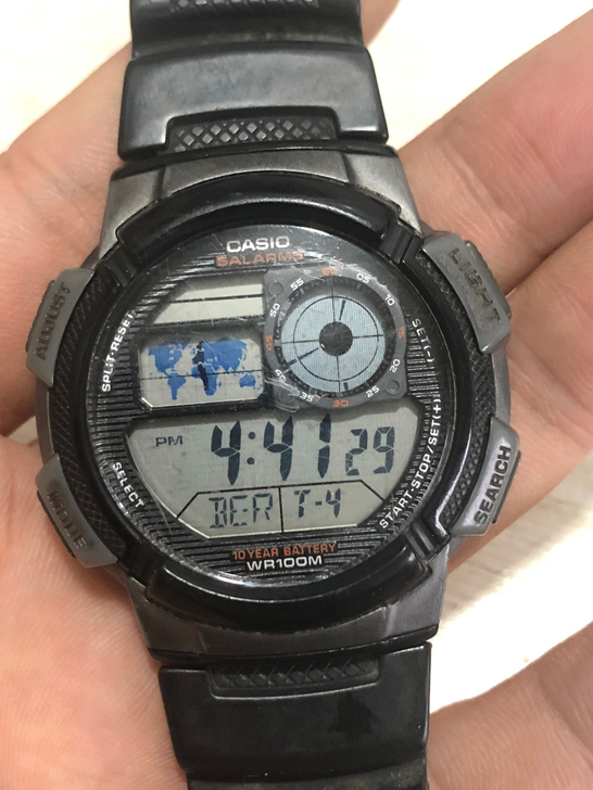 日本电子表新换电池，成色一般，功能正常