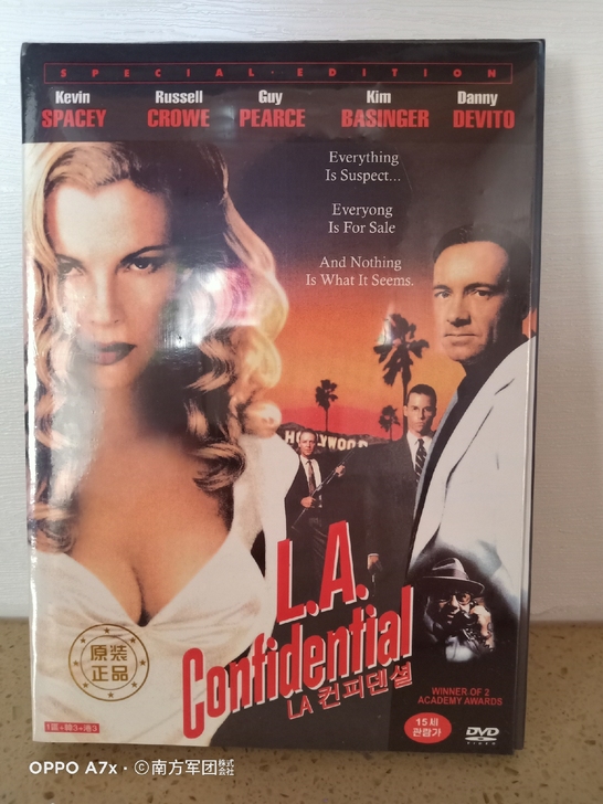 拉塞尔.克劳经典影片《洛城机密》全新未拆封...