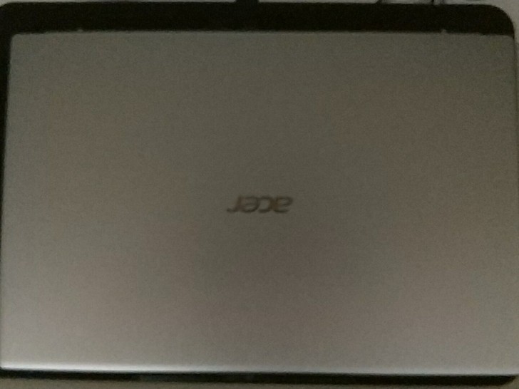 99新  手头紧没钱用转手出去，刚买回来的。