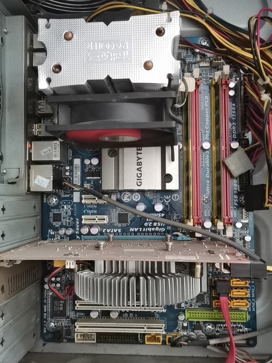 闲置cpu Q8200 主板 技嘉EP45...