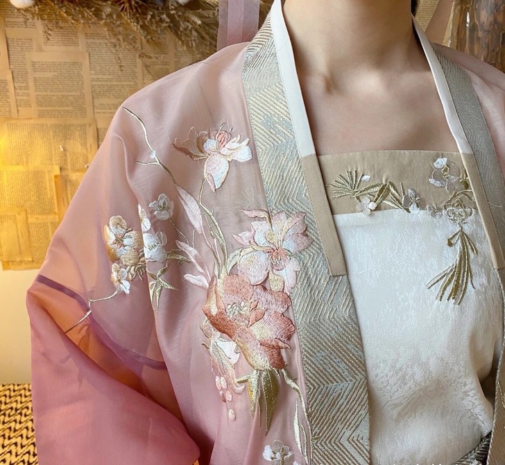 十三余全套美人纱宋制汉服春夏活泼俏丽褙子吊...