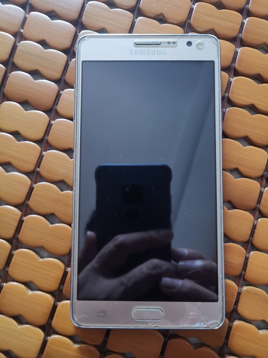 三星On7原装手机Sm-G6000