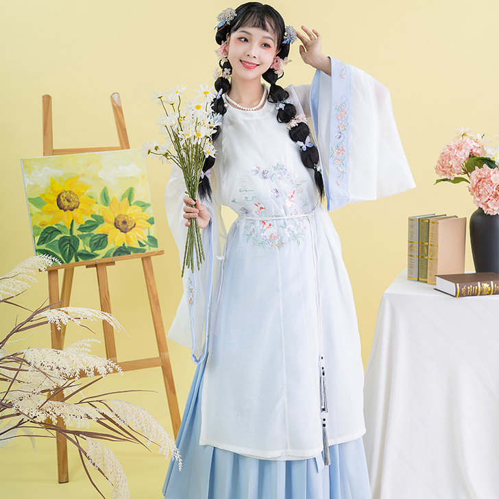 出社【月桂兔】明制汉服女原创正品圆领袍中国...