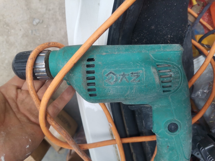 大艺电钻