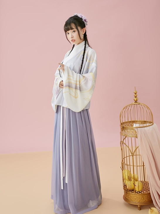 【全新仅试穿】【一套】【十三余 小豆蔻儿】...