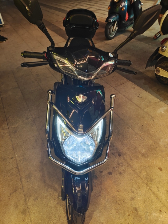 绿雕九成新60v20a