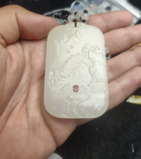 和田玉观音玉雕吊坠 有证书 实物拍摄 所看...