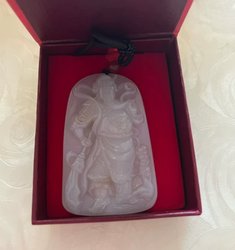 出闲置 关公玛瑙玉牌 玉雕细节棒 牌面手...