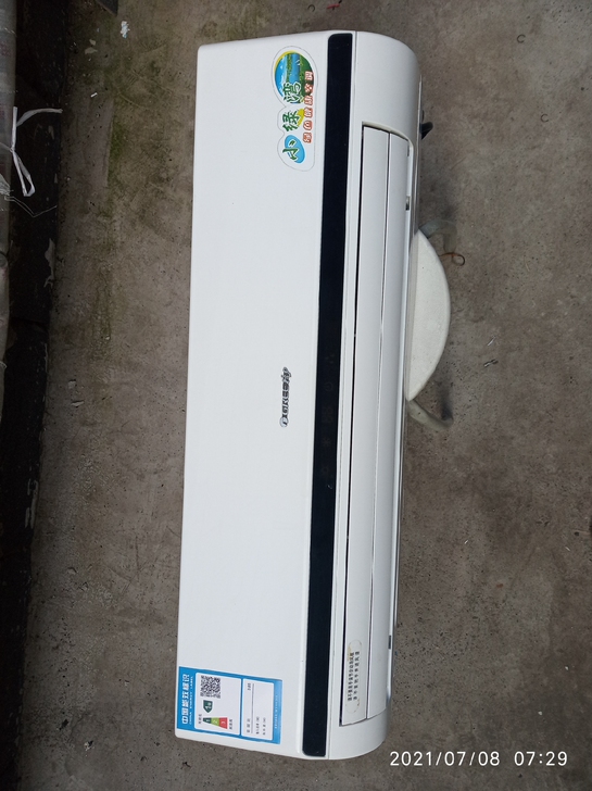 转让空调,可安装,有保修,需要的朋友联系!