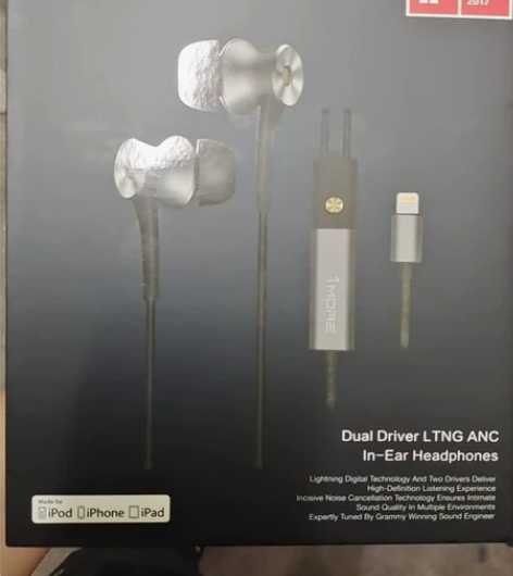 1more耳机，全新的，便宜出 感兴趣的话...