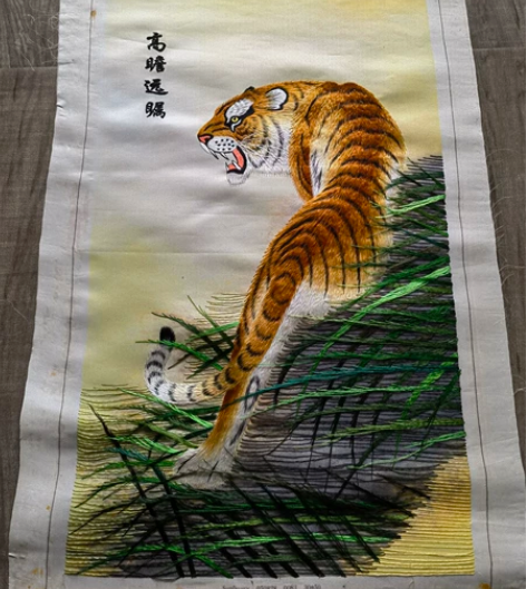 转纯手工（见图）几十年的手工刺绣画一张！每...