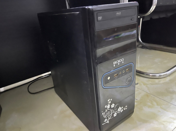 卖主机，换了新电脑，这台便宜出掉，看看电视...