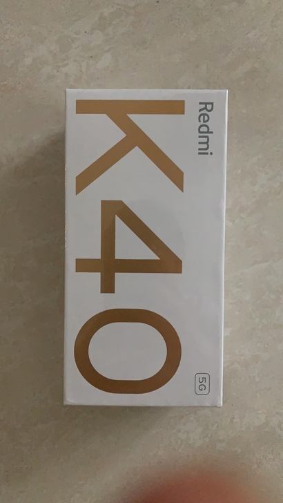 红米K40，6+128g，晴雪，全新未拆封...