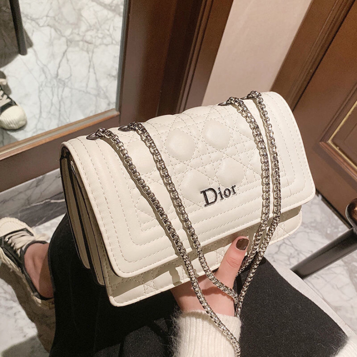 链条包包女2021斜挎新款韩版百搭菱格小方...