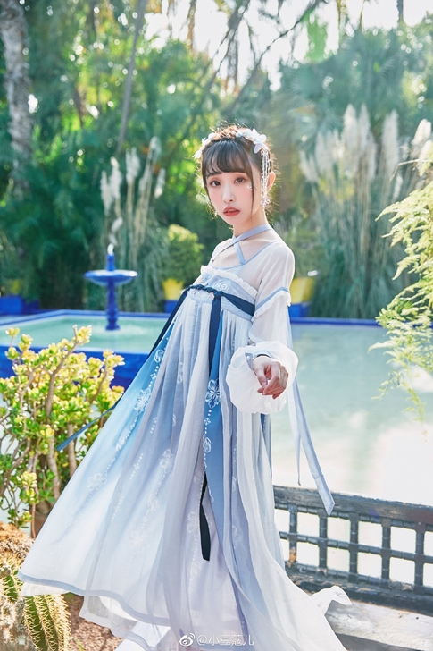 十三余 小豆蔻 簪花意 正版