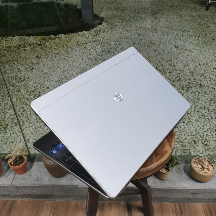 i7笔记本电脑  固态  8g双硬盘  游...