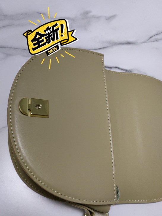 包包全新的    喜欢的可以自取也可包邮