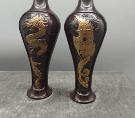 纯铜精鎏金工艺制作龙凤花瓶一对，居家办公室...