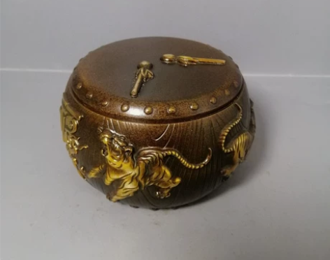 古玩铜器五虎鼓工艺精湛鎏金工艺 感兴趣的话...