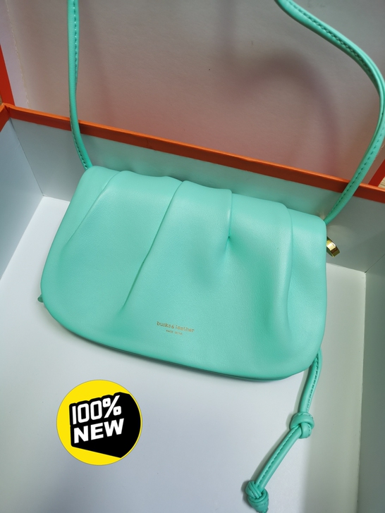 B##amp；amp；L简约褶皱饺子包真皮...