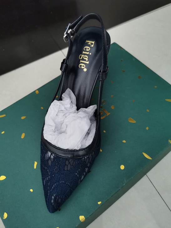33码蓝色蕾丝单鞋