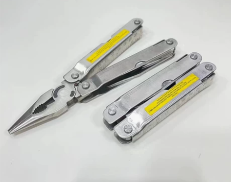 多功能折叠工具钳子户外便携多用带小刀剪刀挫...