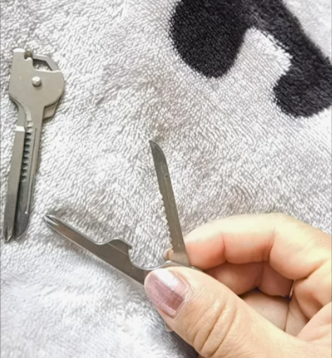 【包邮6.6】户外多功能钥匙扣 6合一折叠...