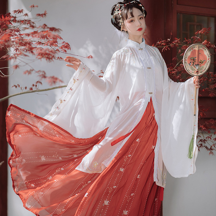 仙楚姬原创汉服 ，只有长衫，全新没拆吊牌