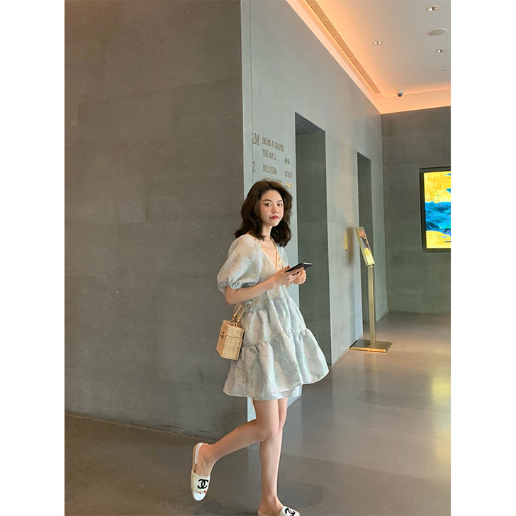 大Eees法式复古两穿v领连衣裙女夏赫本智...