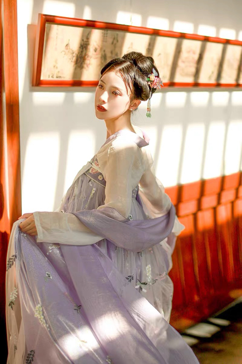 出梦金陵汉服