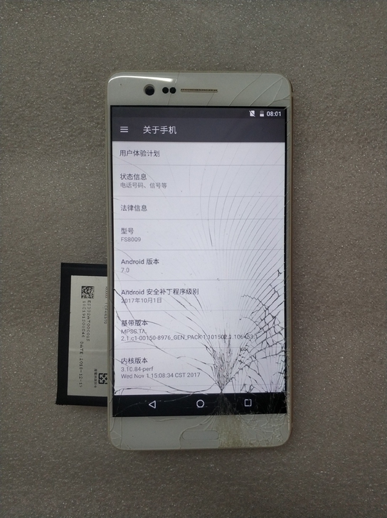 夏普z3手机  4+64  没有电池，自己...