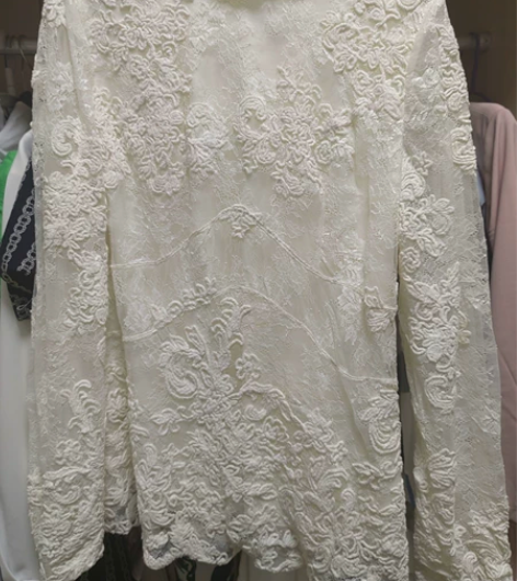 obzee 康金庸 很奢华的上衣 国内专柜...