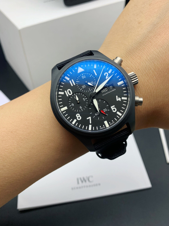 万国飞行员系列IW389101男士机械腕表...