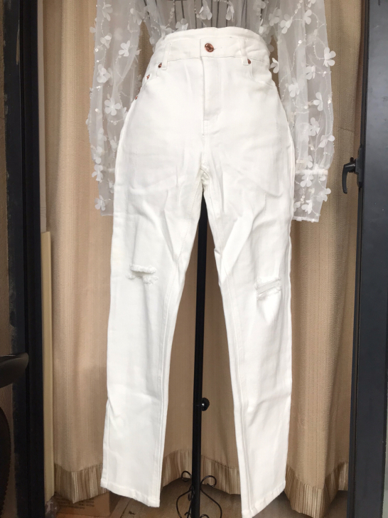 全新 白色牛仔铅笔裤 M码 安娜同款 质感...