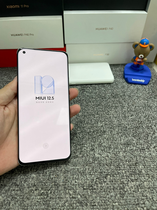 小米11Ultra，12+256G，99新...