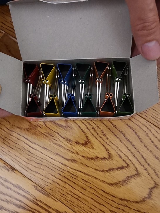 长尾夹彩色32mm。